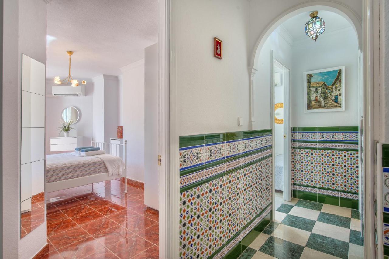 Apartamento De Sue - Parking Incluido! Torremolinos Eksteriør bilde